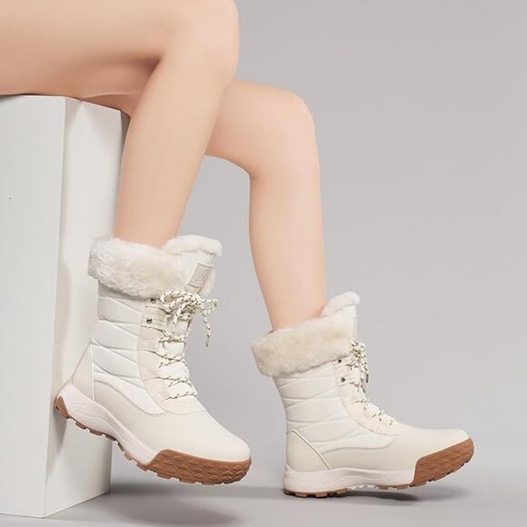 Womens Snow Boots with Insulated Sole, Lightweight Warm Cozy Winter Booties - Picture 1 of 6